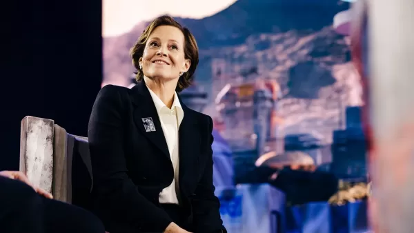 Sigourney Weaver bij Star Wars Celebration 2025