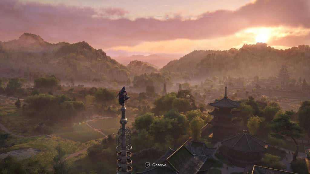 Naoe si prepara ad osservare un'area dopo la sincronizzazione nelle ombre del Creed Assassin, tramite Ubisoft